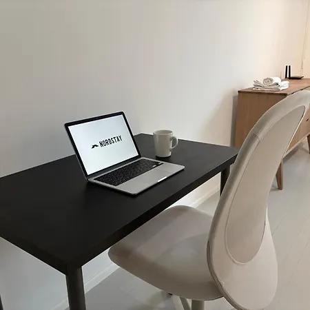 Nordstay - Skyline Nest In Huoneisto